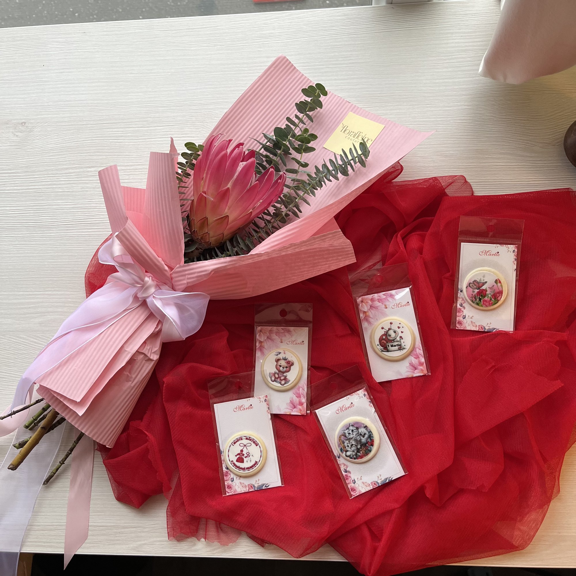 Mărțișor dulce din ciocolată „Primăvara în dar” - imagine 2