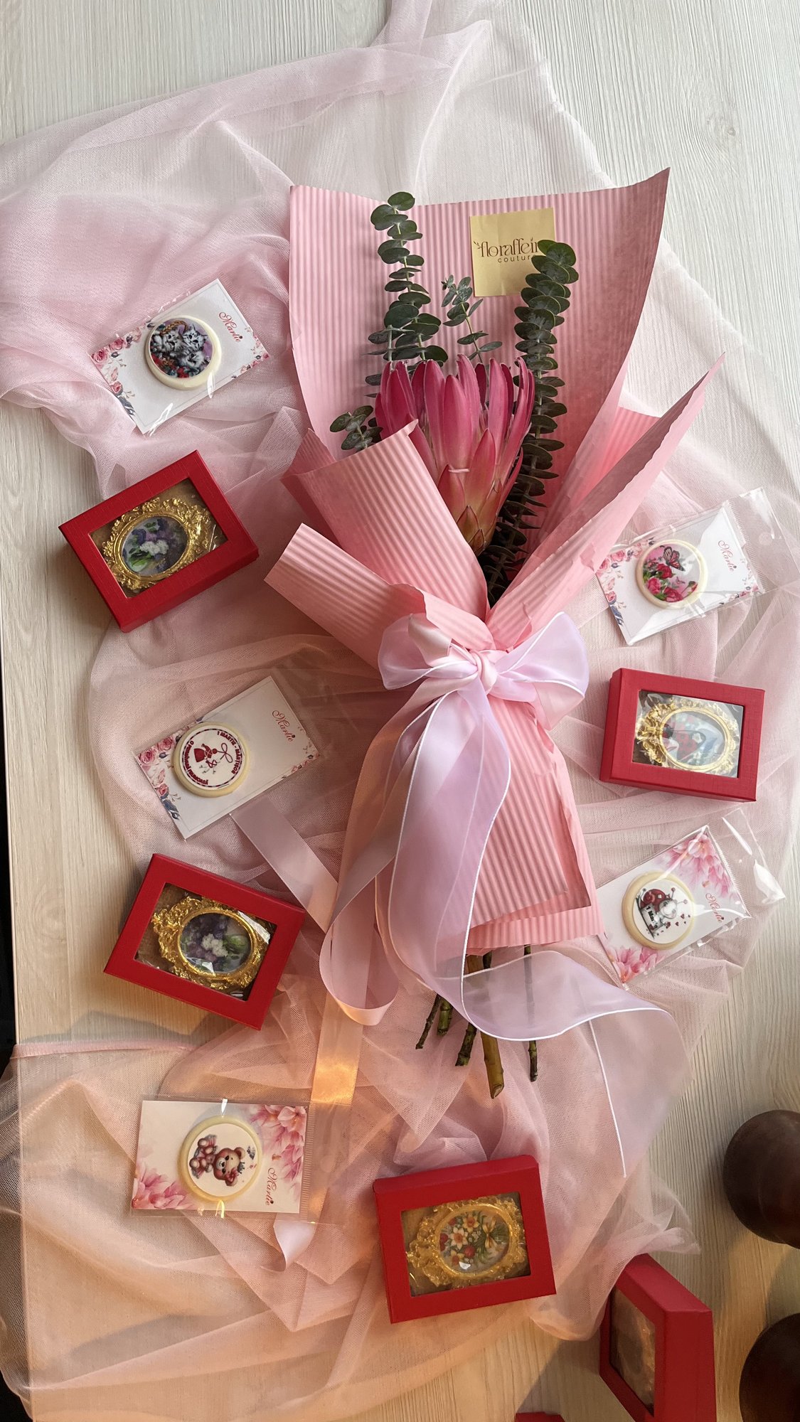 Mărțișor din ciocolată „Tablou de primăvară” - imagine 3