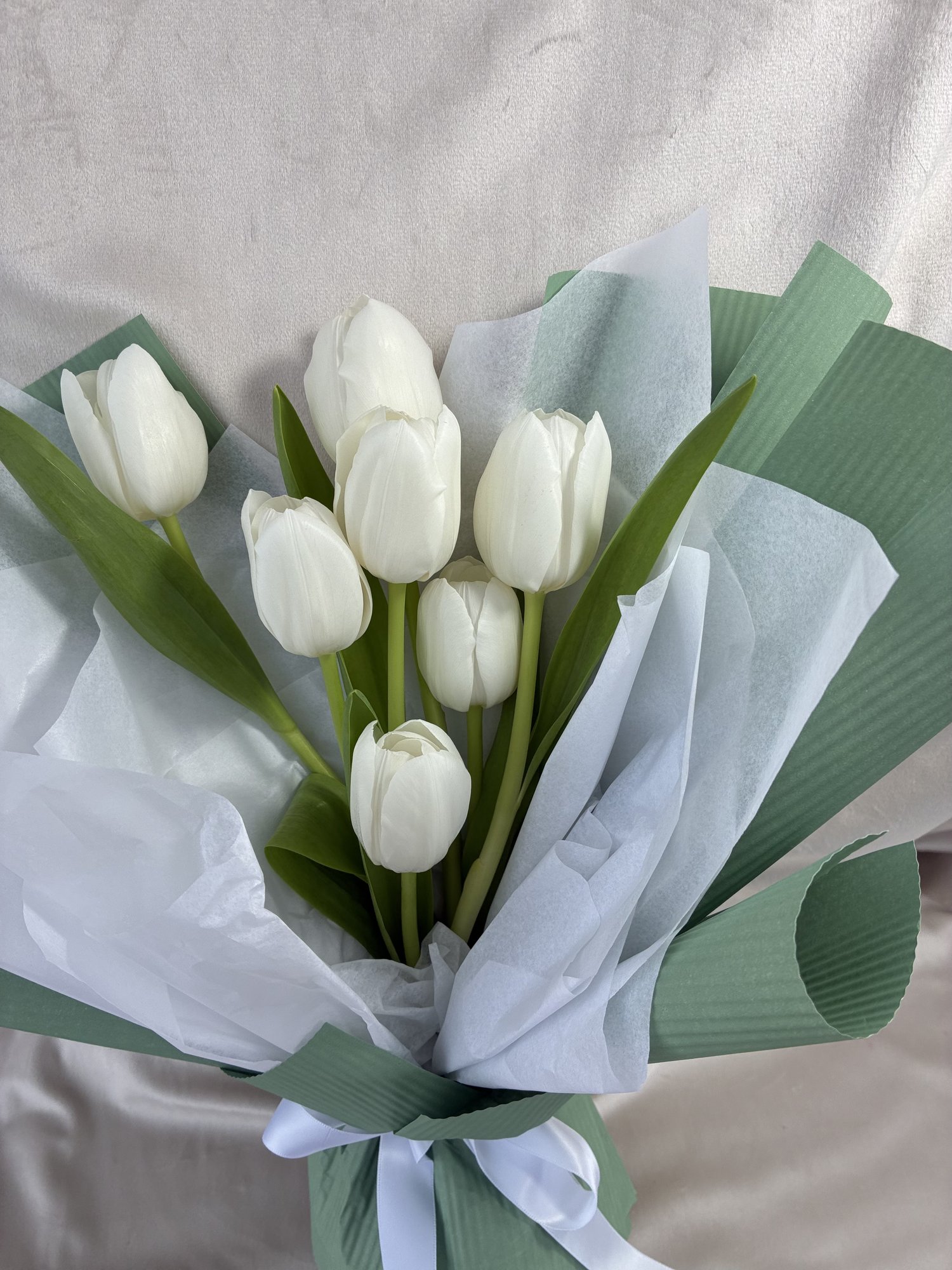 Ivory Grace – Buchet cu lalele albe - Imagine 3