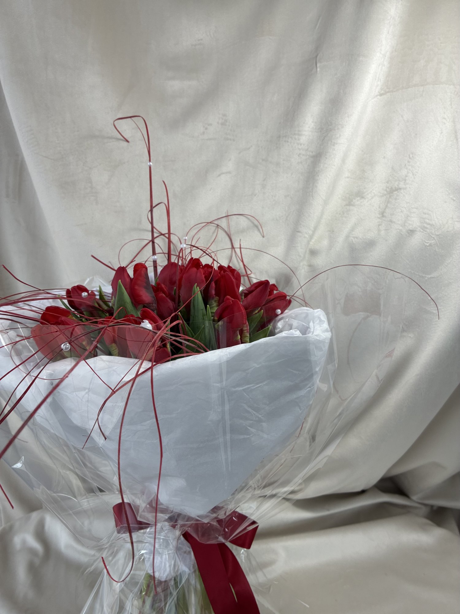 Scarlet Motion – Buchet cu lalele tango roșii - Imagine 2