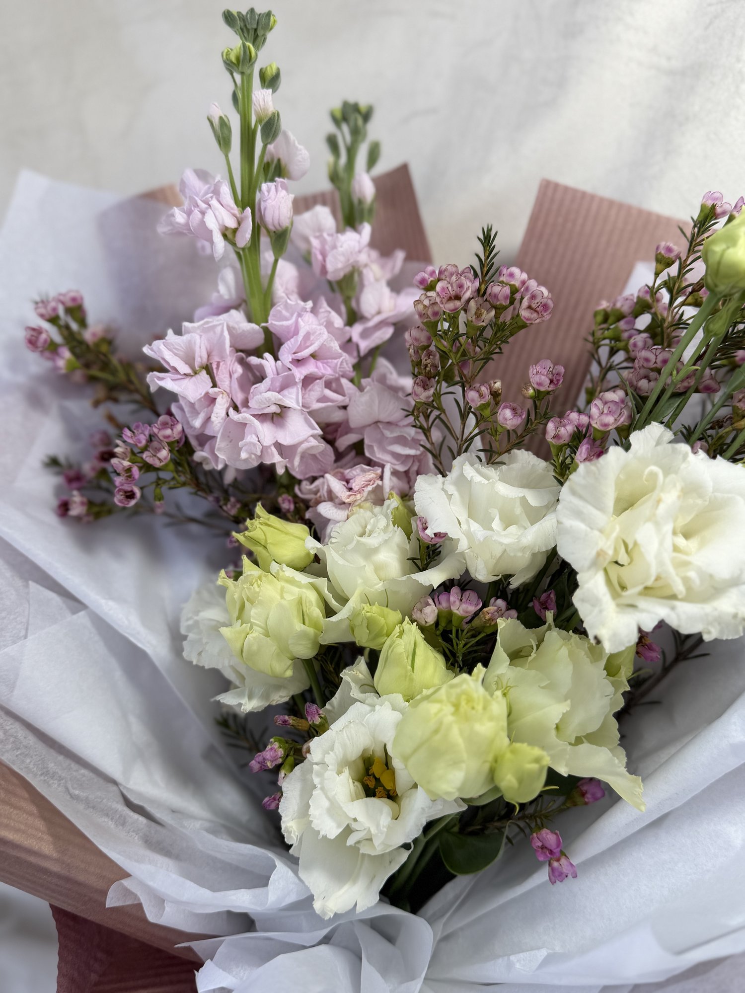 Pastel Garden Elegance - Imagine 3