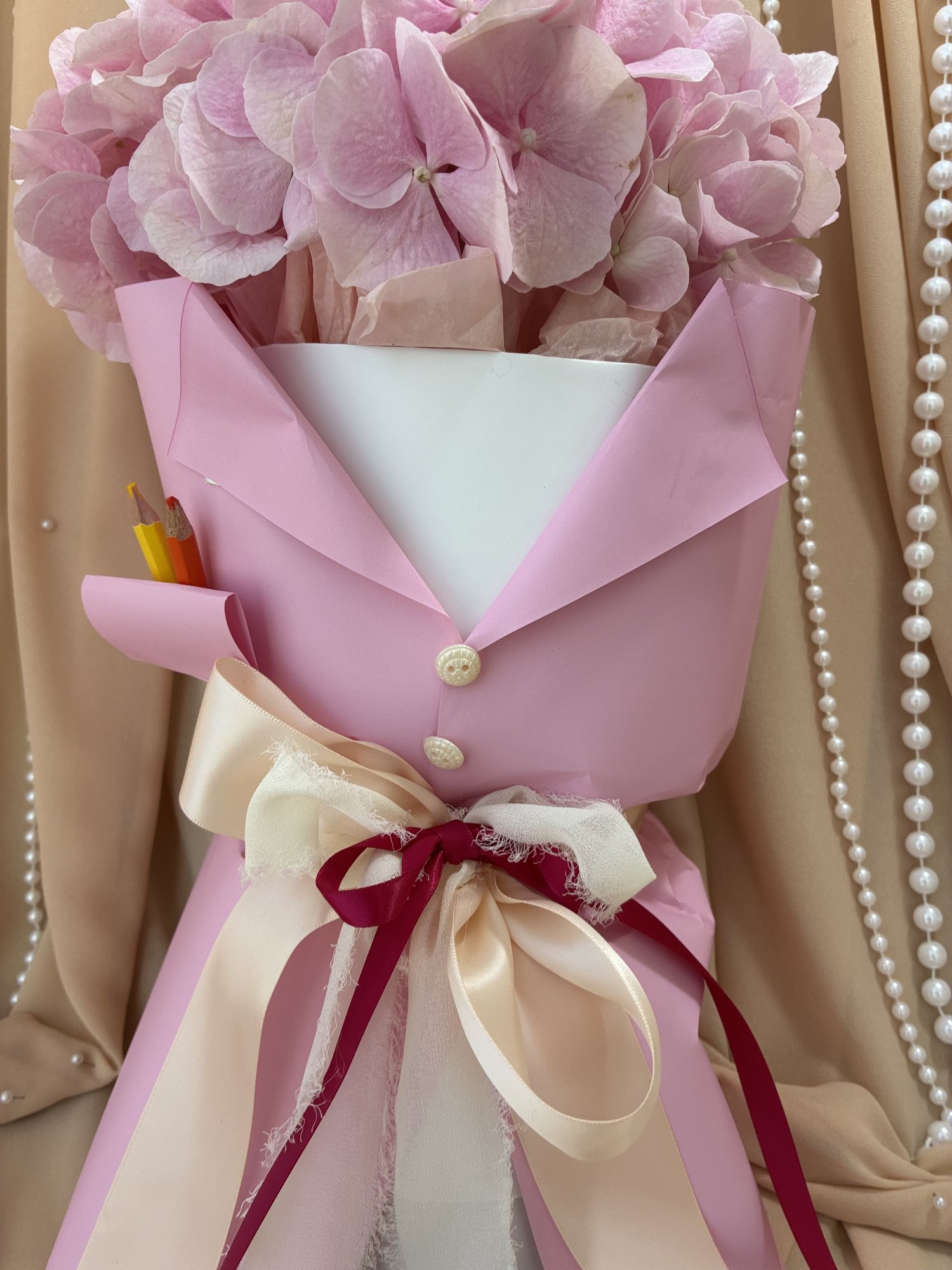 Miss Rosé – Buchet Back to School cu Hortensie roz - Imagine 2