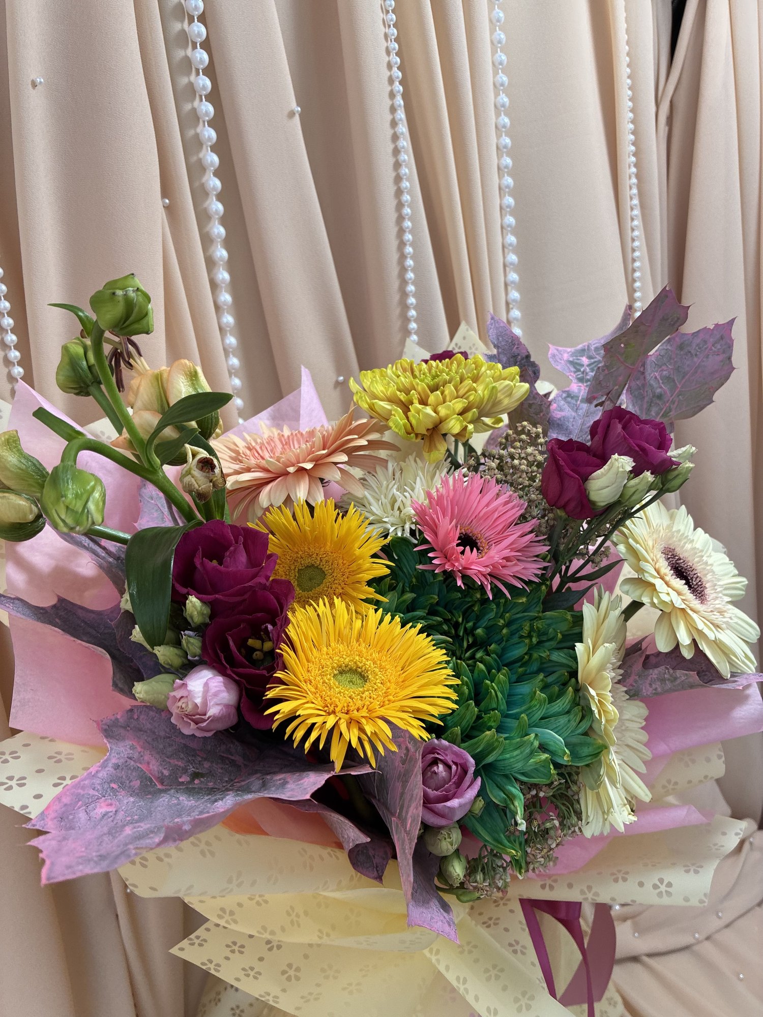 Pink Lemonade – Buchet cu Gerbera, Eustoma și Crizanteme - Imagine 2