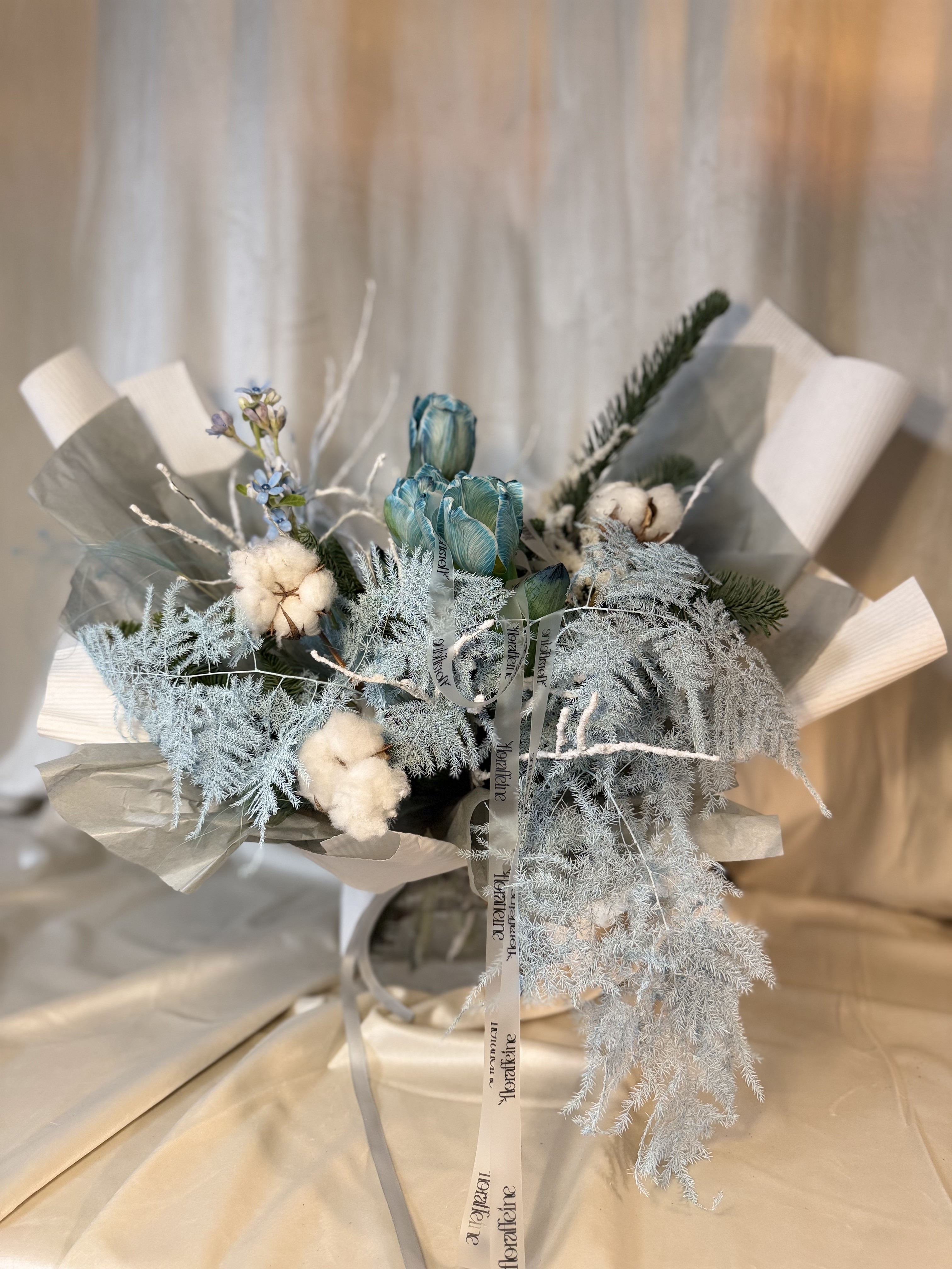 Arctic Blue Couture — Eleganță glaciară - Imagine 2