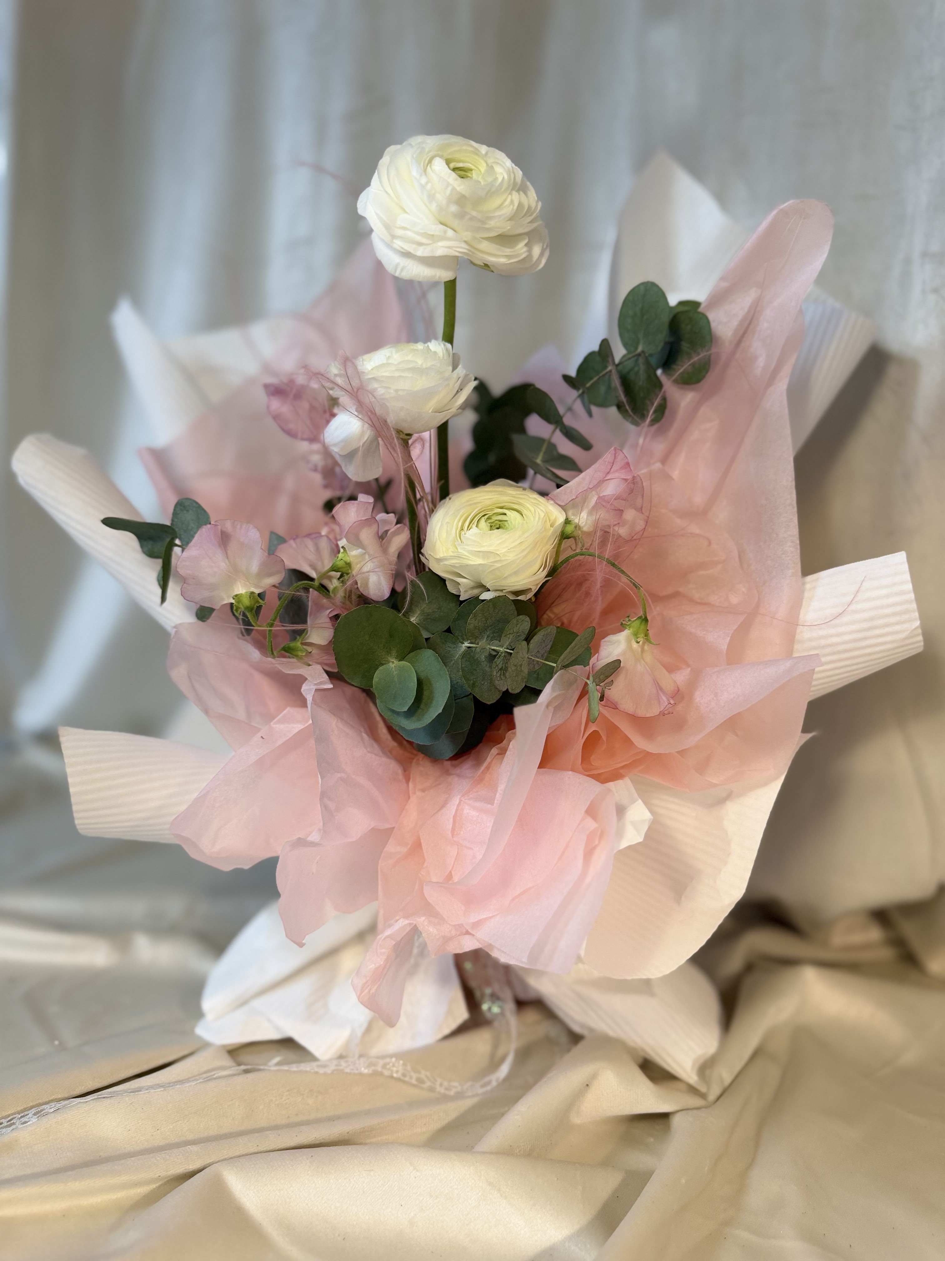 Rosy Breeze Couture — Delicatețe în adiere roz - Imagine 2