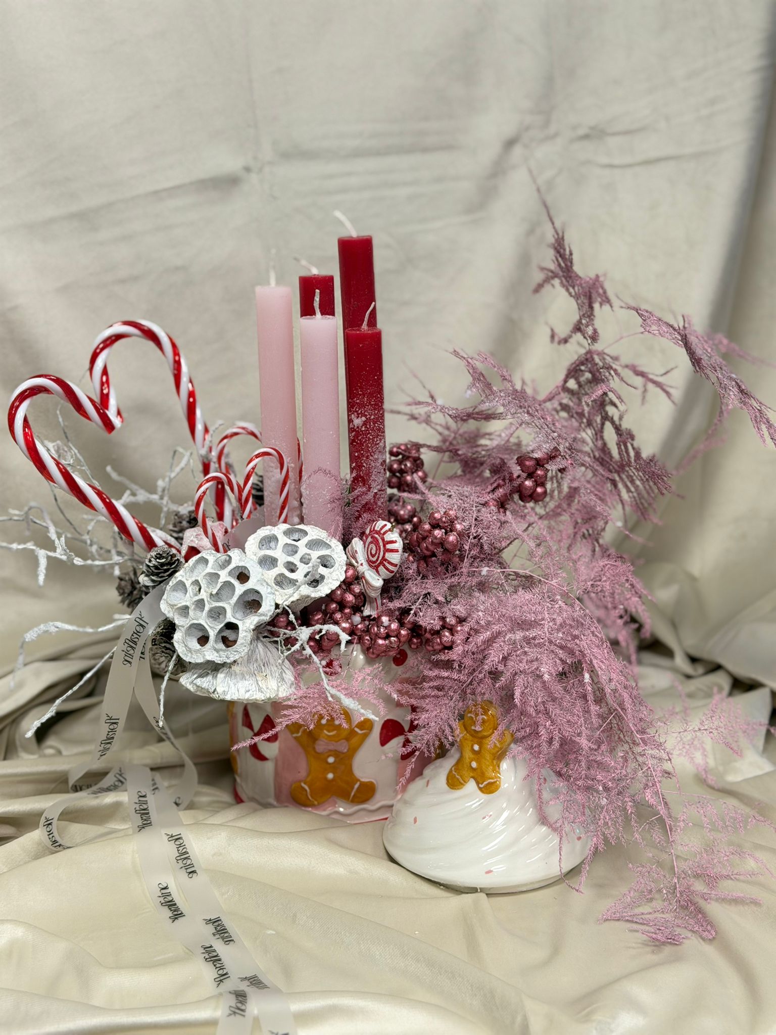 Candy Noel Couture – Aranjament Festiv în Vas Ceramic