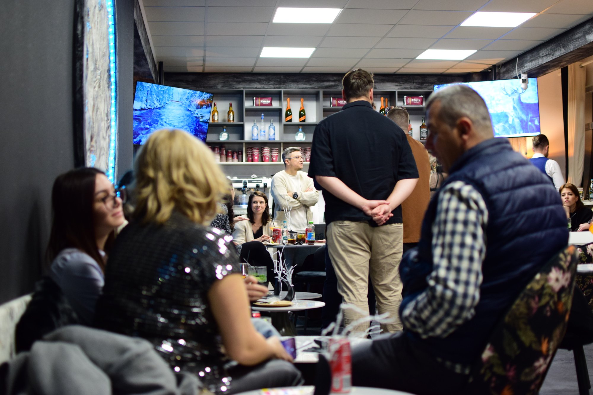 Floraffeine s-a deschis în Iași – florărie & cafenea cu suflet, jocuri și bucurie pentru toată familia - imagine 11