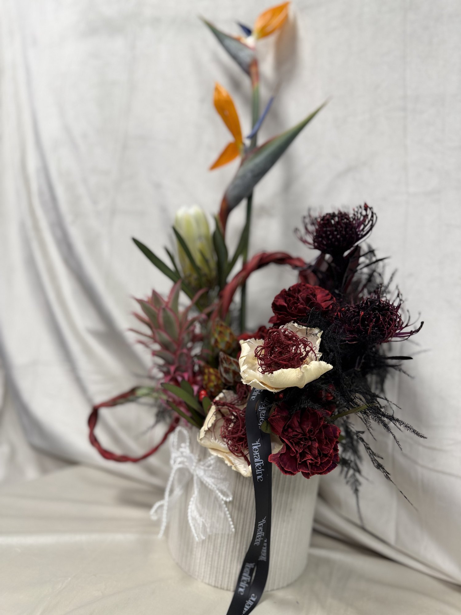 Crimson Tropic Couture — Armonie exotica in tonuri profunde - Imagine 2