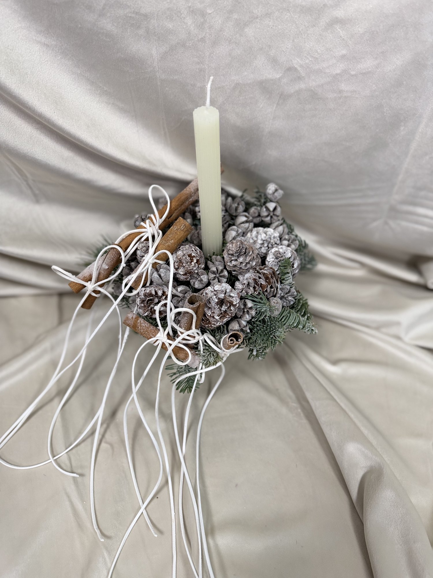 White Spice Ritual — Couture in alb si arome calde